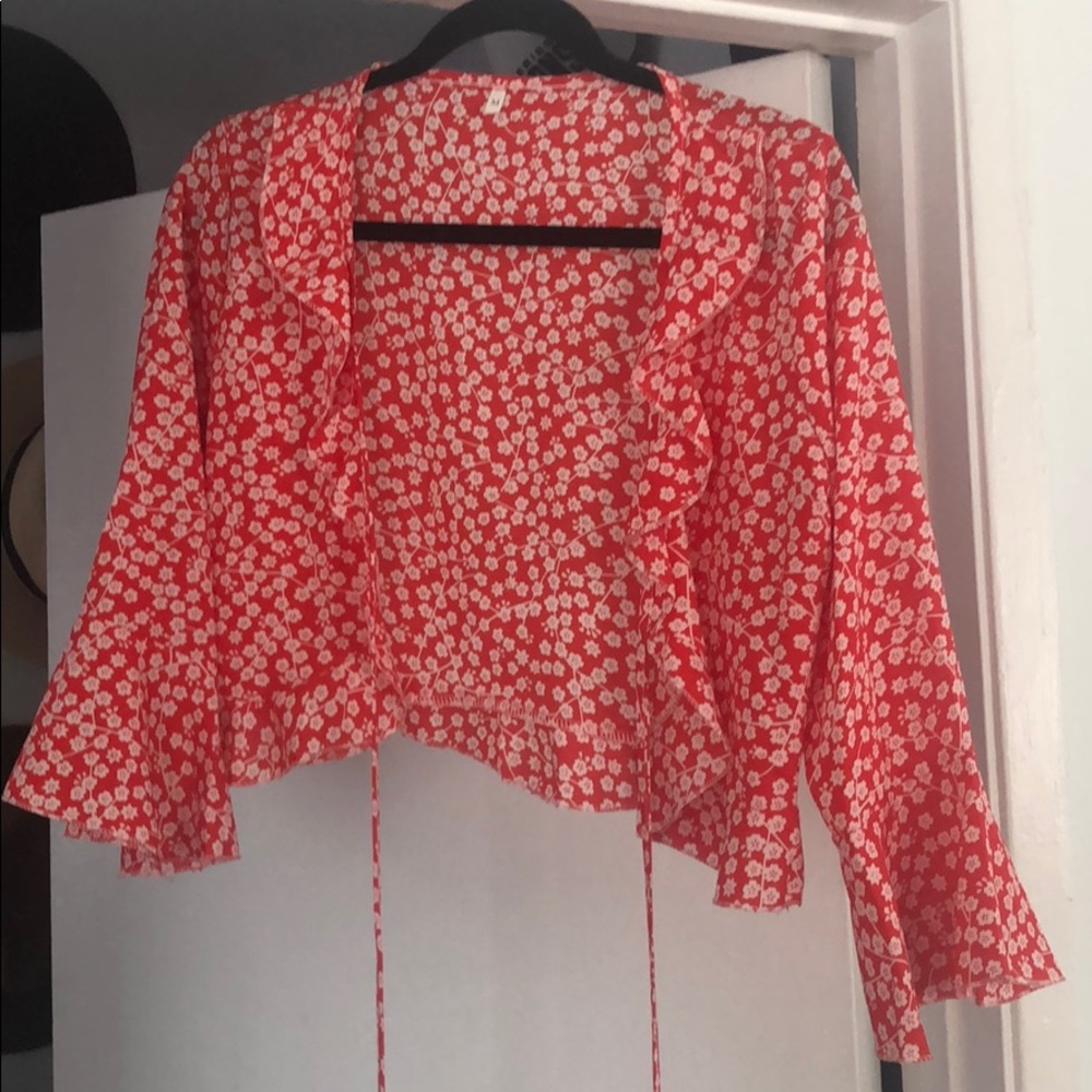 Crop top, front tie blouse.